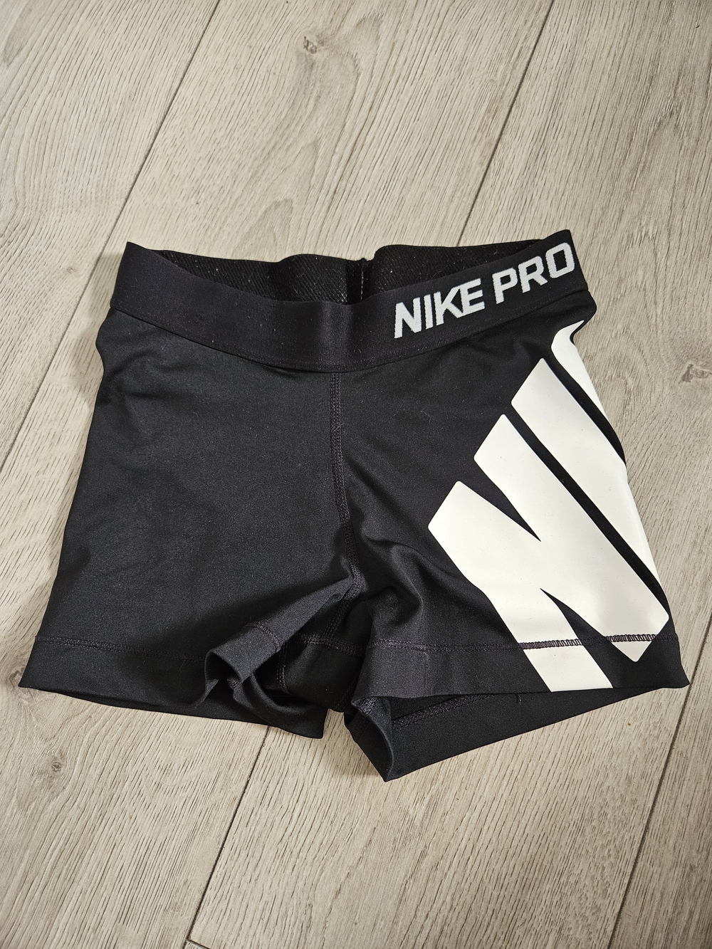 Nike Pro Womens XS Black Graphic Compression Athletic Shorts Big Swoosh